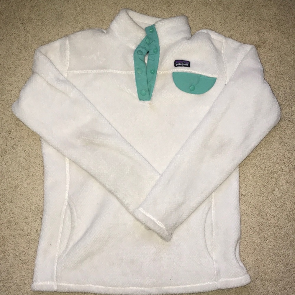 Fitted Patagonia fleece pullover